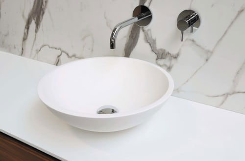 红河Exquisite white single and double faucet Basin